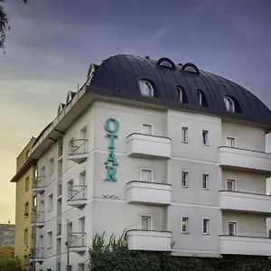 Otar Hotel Praga